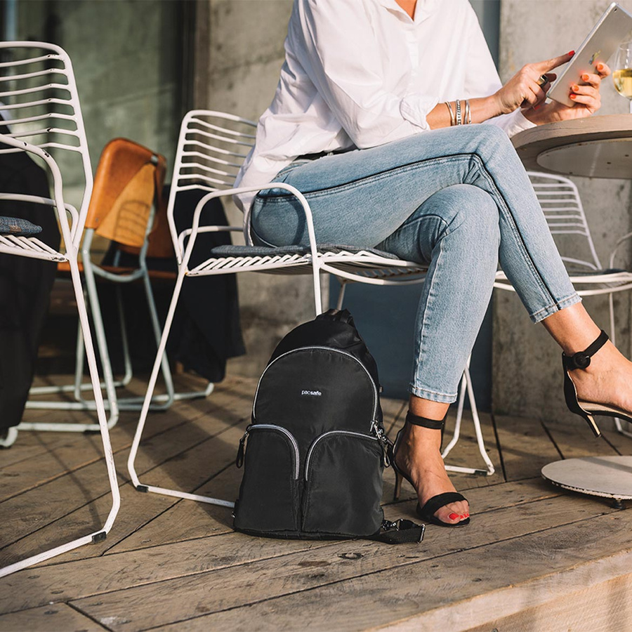Women's urban anti-theft backpack Pacsafe Stylesafe - black