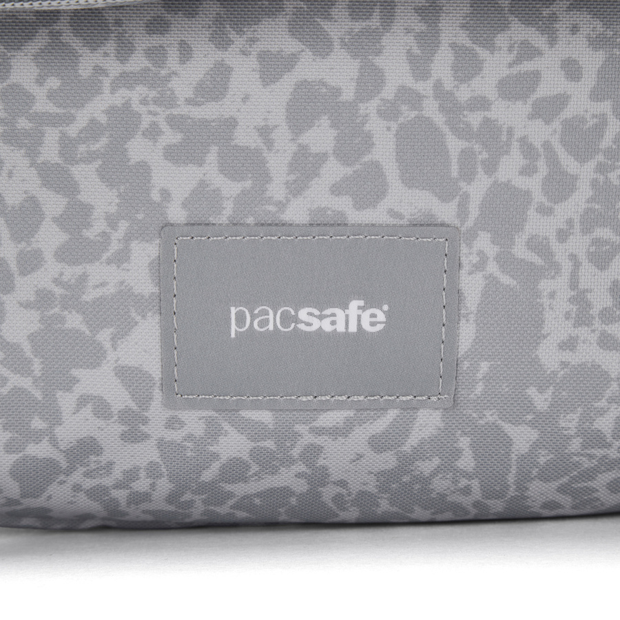 Folding women's anti-theft bag Pacsafe Go - Gray