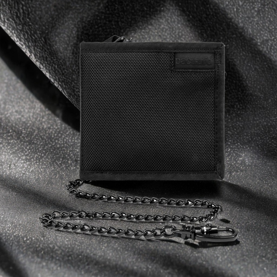 Men's small RFID Pacsafe Z100 wallet - black