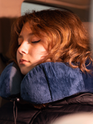 Travel pillow around the neck - navy blue. Plus ear plugs and eye band