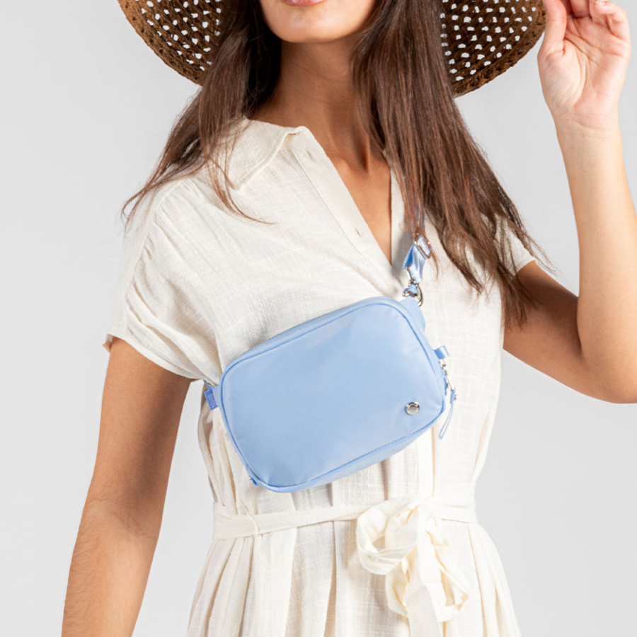 Small 2-in-1 anti-theft women's handbag Pacsafe W - Serenity Blue