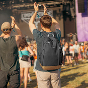 Plecak antykradzieżowy miejski Pacsafe Go 25 l - czarny