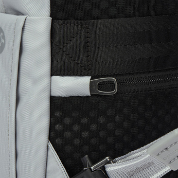 Plecak miejski antykradzieżowy Pacsafe V 16 L - szary