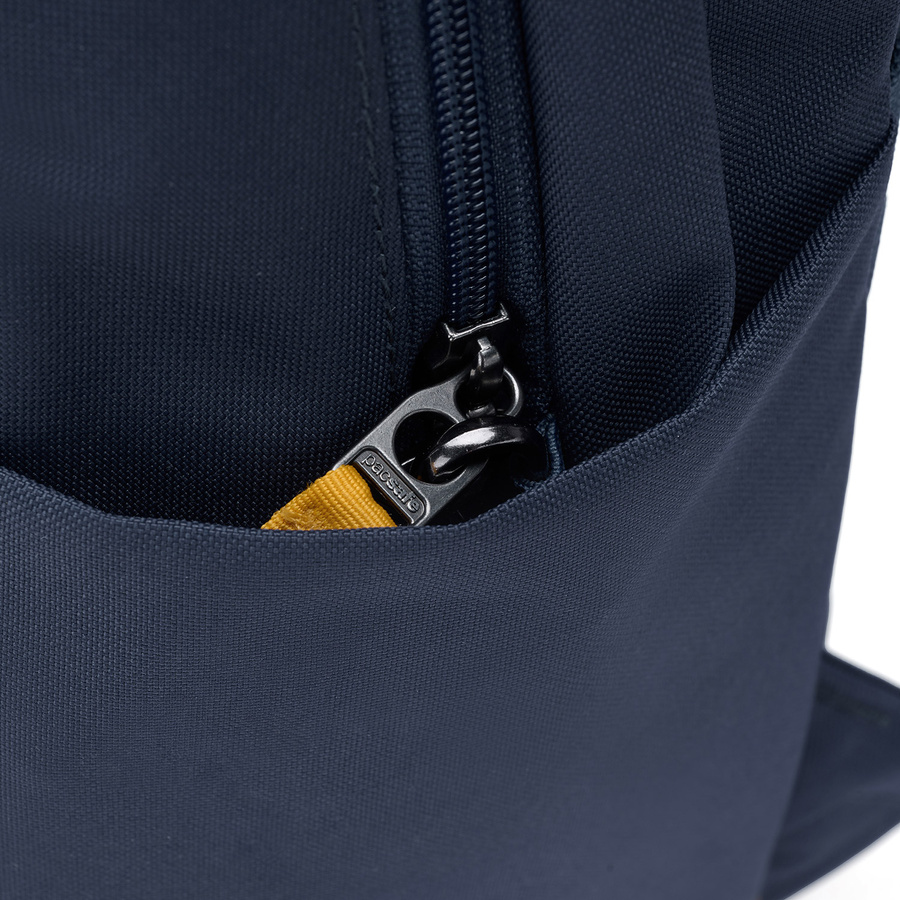 Anti-theft urban backpack Pacsafe Go 15 l - coastal blue