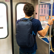 Anti-theft travel backpack for laptop Pacsafe V 24 l - Ocean