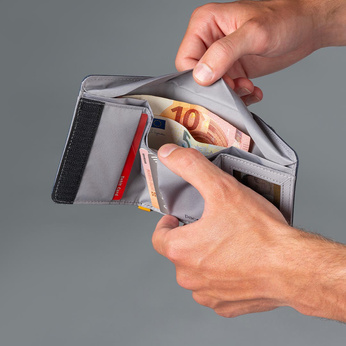 Portfel antykradzieżowy składany RFID Pacsafe - granatowy