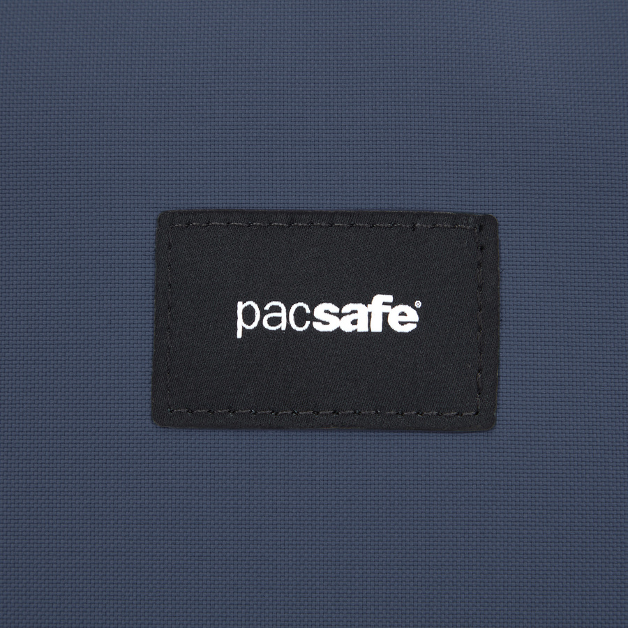 Anti-theft urban backpack Pacsafe Go 25 l - navy blue