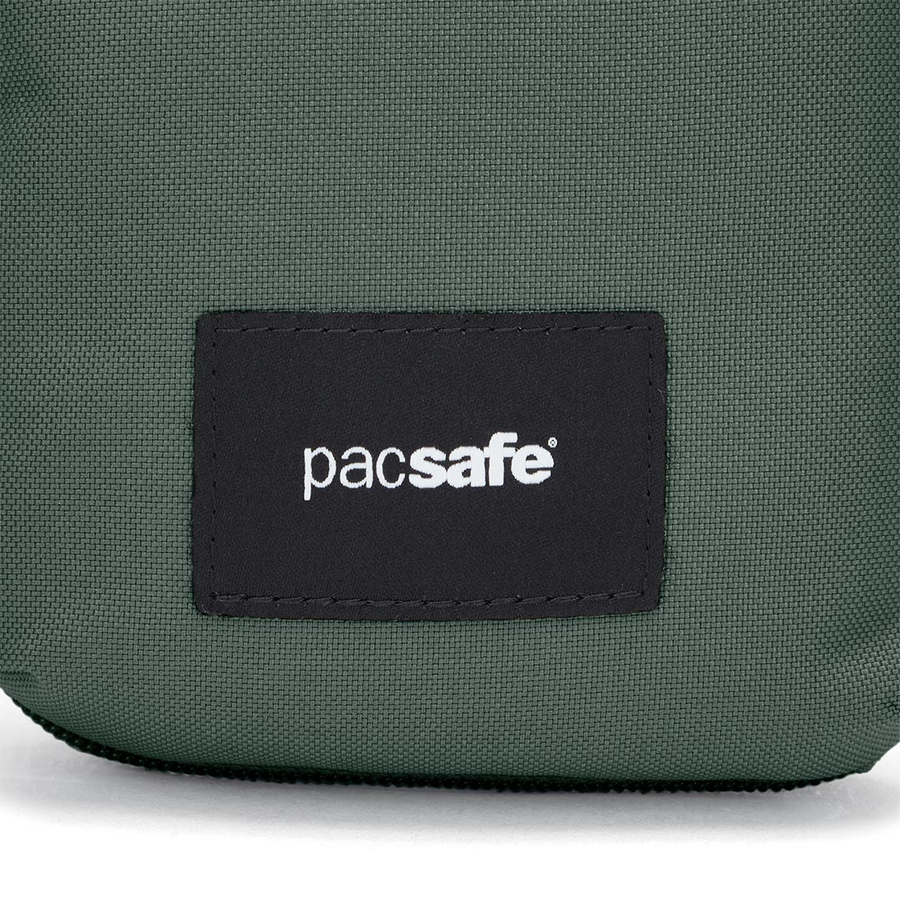 Torba na ramię antykradzieżowa Pacsafe GO - zielona