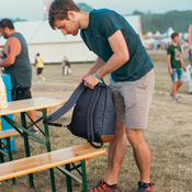 Plecak antykradzieżowy miejski Pacsafe Go 25 l - granatowy