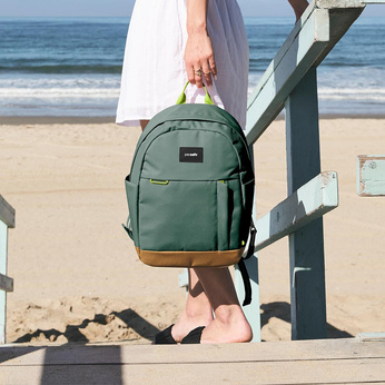 Anti-theft urban backpack Pacsafe Go 15l - green