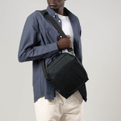 Anti-theft Pacsafe LS200 shoulder bag - black