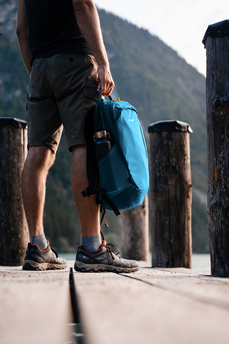 Anti-theft backpack 25l Pacsafe ECO Econyl® - blue