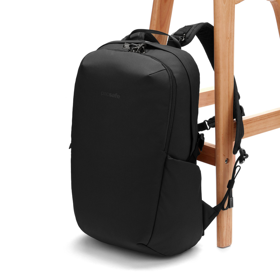 Plecak turystyczny antykradzieżowy na laptopa Pacsafe Vibe 24 l - czarny