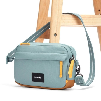 Small urban anti-theft bag Pacsafe Go - mint