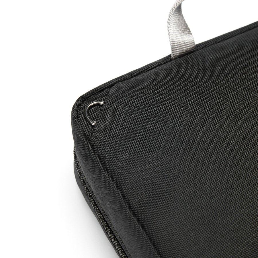 Pacsafe RFIDsafe Travel Organizer - jet black