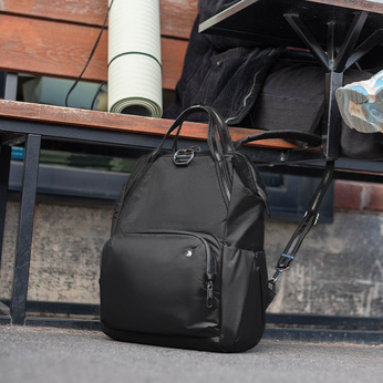 Plecak damski antykradzieżowy Pacsafe Citysafe CX Econyl - czarny