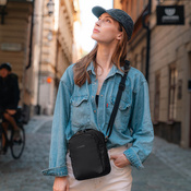 Torba miejska antykradzieżowa Pacsafe V - czarna