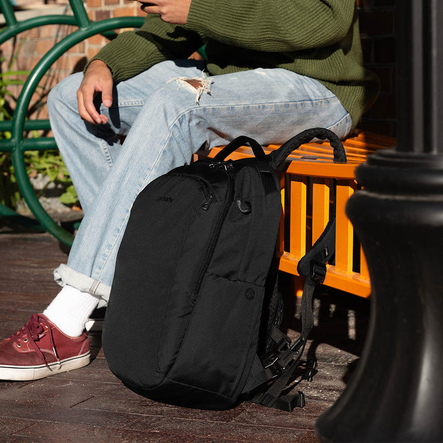 Pacsafe V 26 l anti-theft laptop backpack - jet black