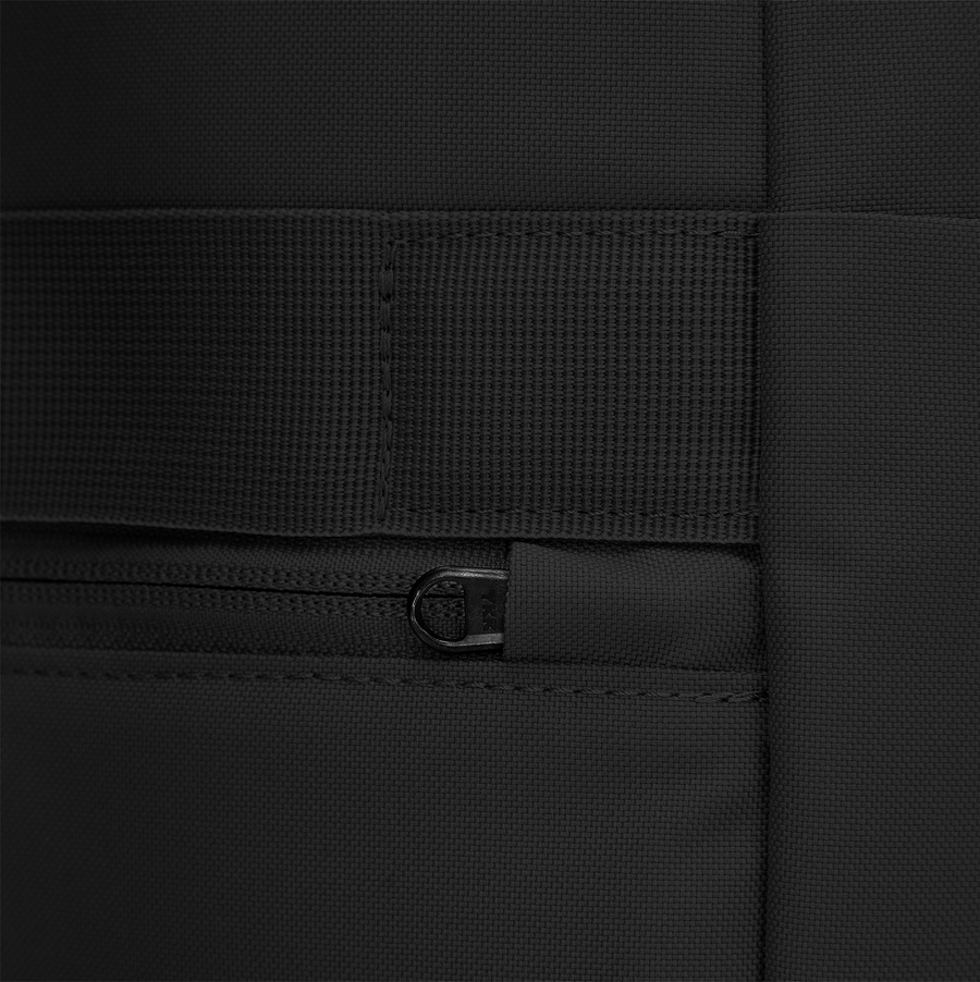 Anti-theft urban backpack Pacsafe Go 25 l - black