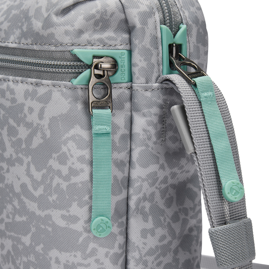 Pacsafe Go anti-theft city shoulder bag - Gray
