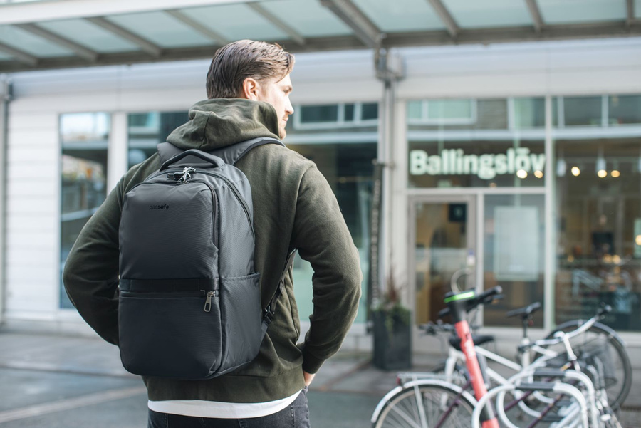 Anti-theft urban backpack Pacsafe Metrosafe X 25L - dark grey