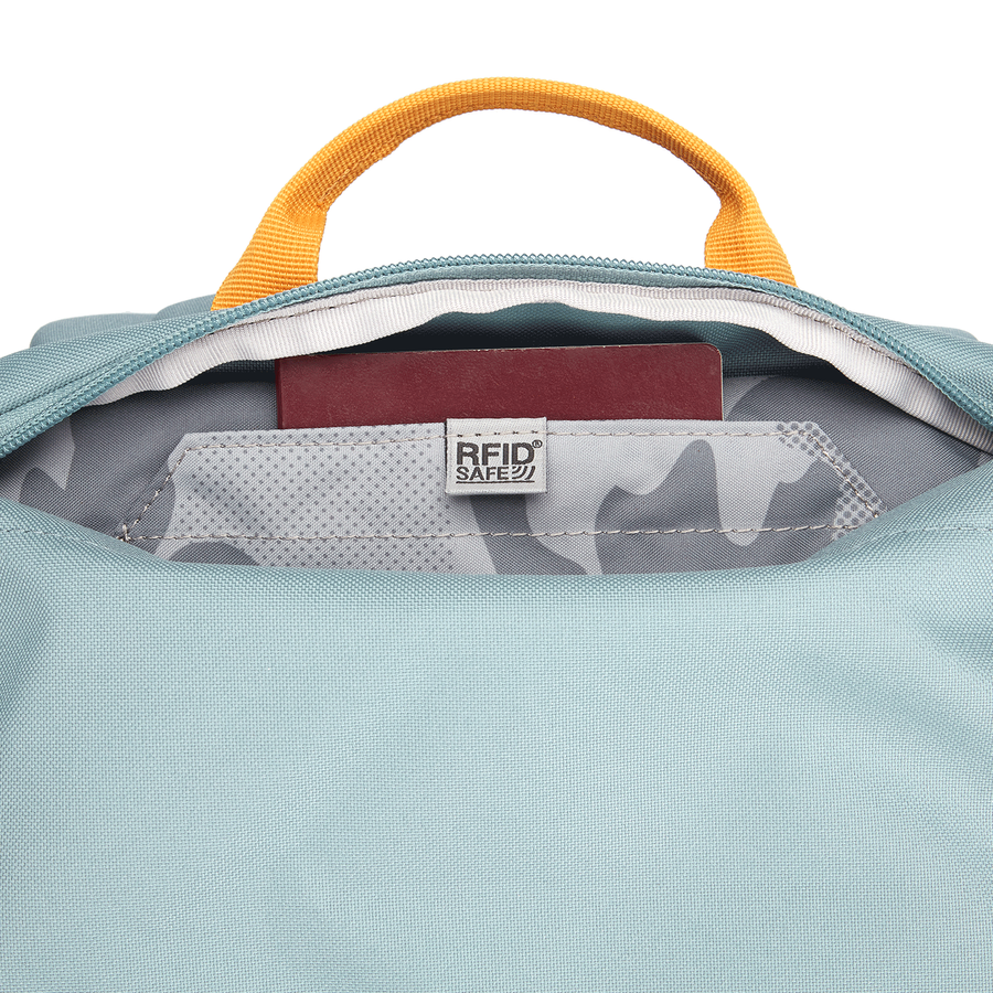 Anti-theft carry-on backpack Pacsafe Go 44 l - mint