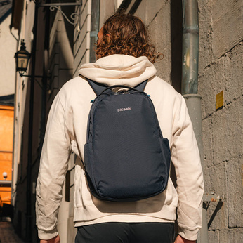 Pacsafe V 16 L anti-theft city backpack - Ocean