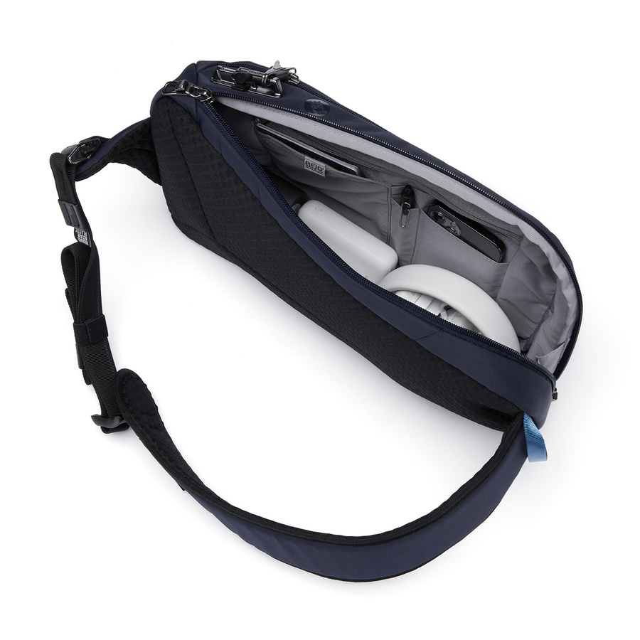 One-shoulder anti-theft backpack Pacsafe Vibe 325 Black