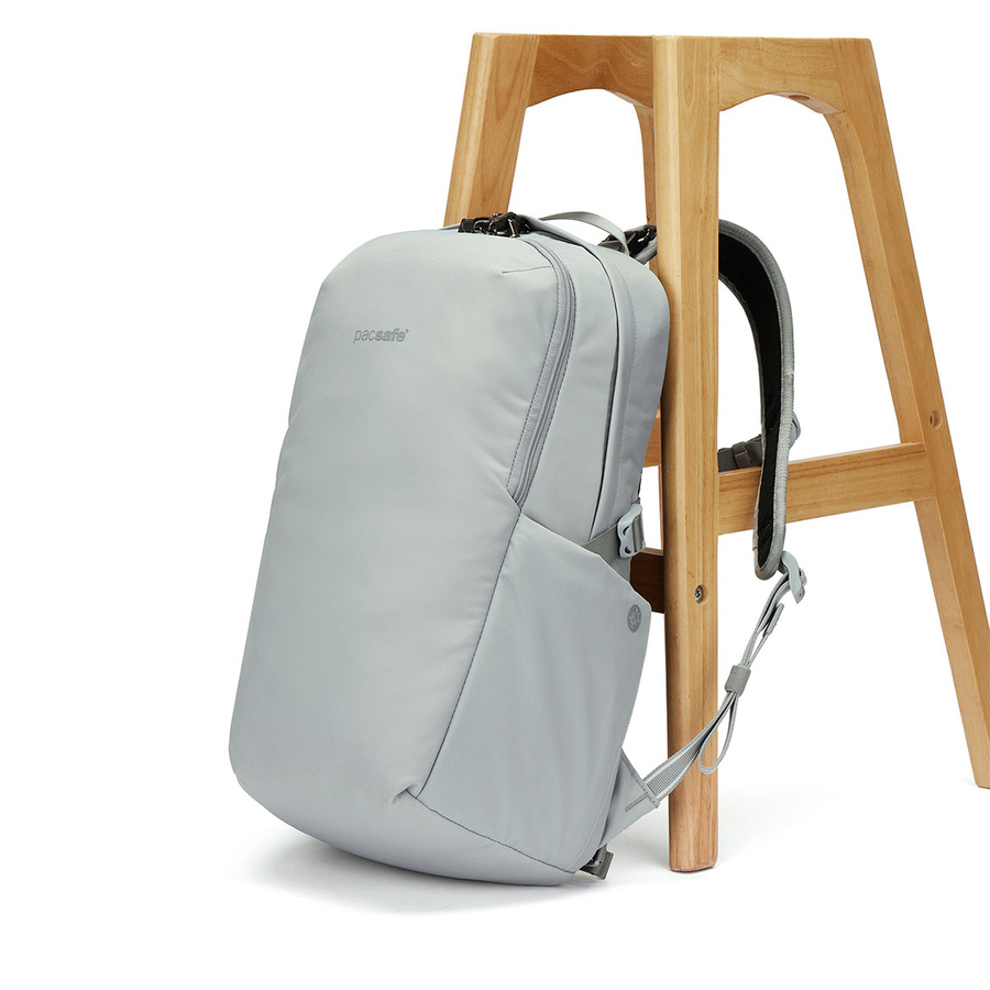 Anti-theft laptop backpack Pacsafe Vibe 25l - gray