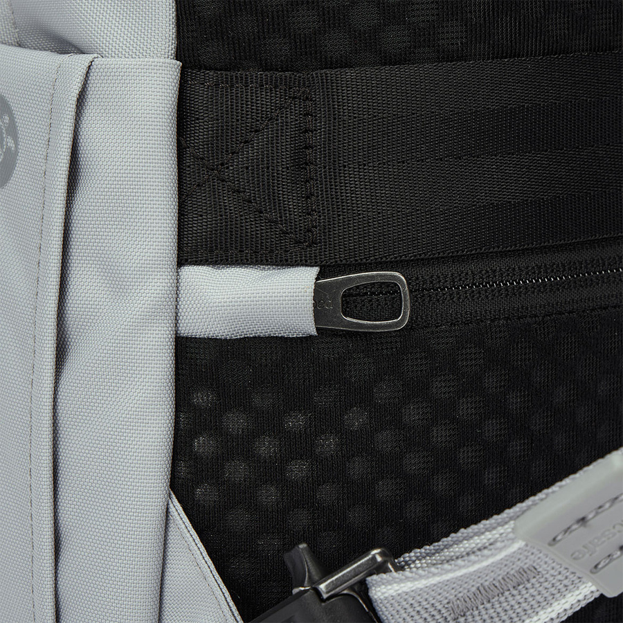 Pacsafe V 16 L anti-theft city backpack - Gray