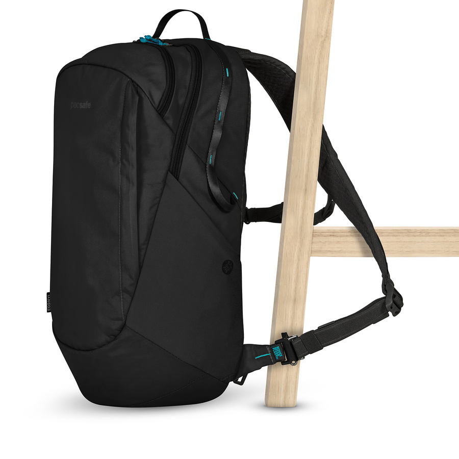 Anti-theft 25L Pacsafe ECO Econyl® hiking backpack - black