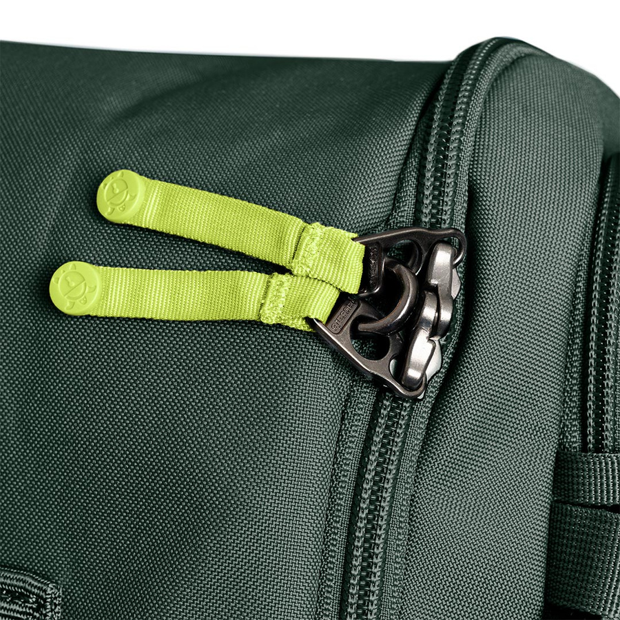 Anti-theft cabin backpack Pacsafe Go 34 l - Green