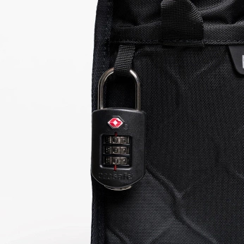 Sejf przenośny antykradzieżowy 16 l Pacsafe Travelsafe X15 - czarny