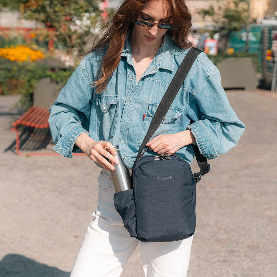 Anti-theft Sling Bag Pacsafe V - ocean