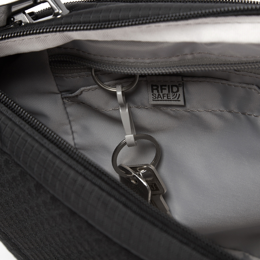 One-shoulder anti-theft backpack Pacsafe Vibe 325 Black