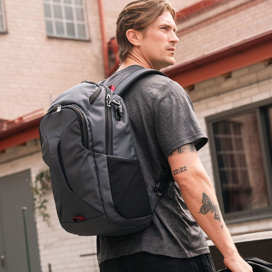 Anti-theft tourist backpack Pacsafe EXP28 - dark gray