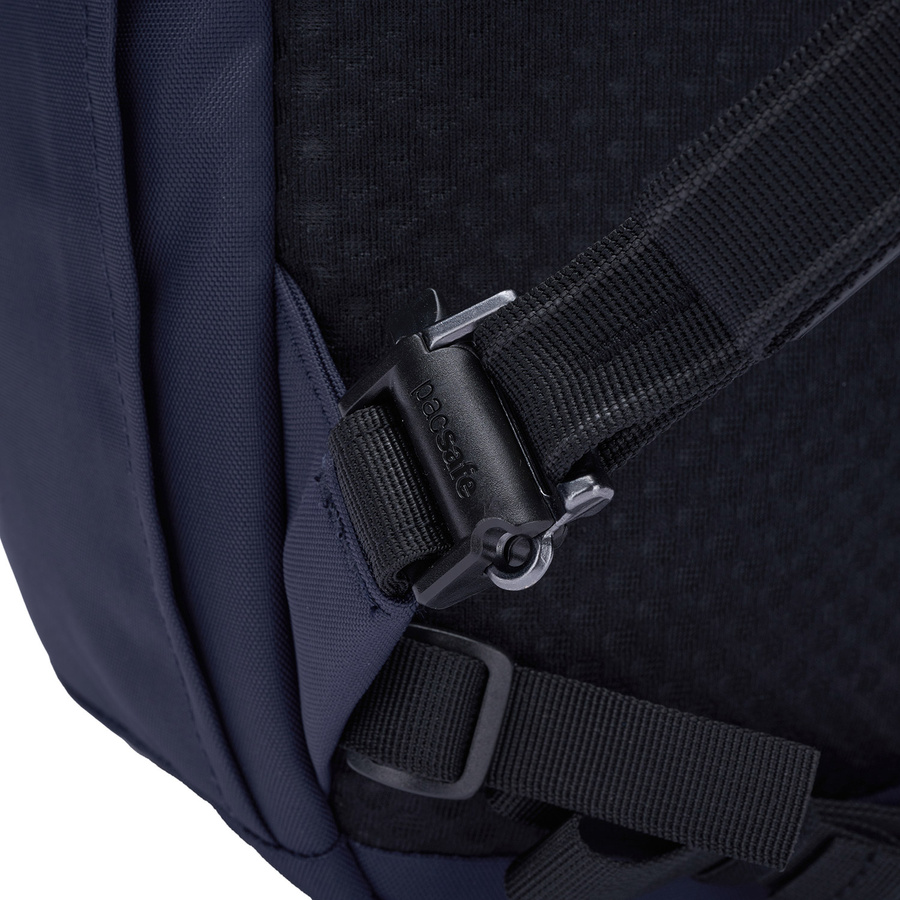 Plecak turystyczny antykradzieżowy na laptopa Pacsafe V 26 l - granatowy