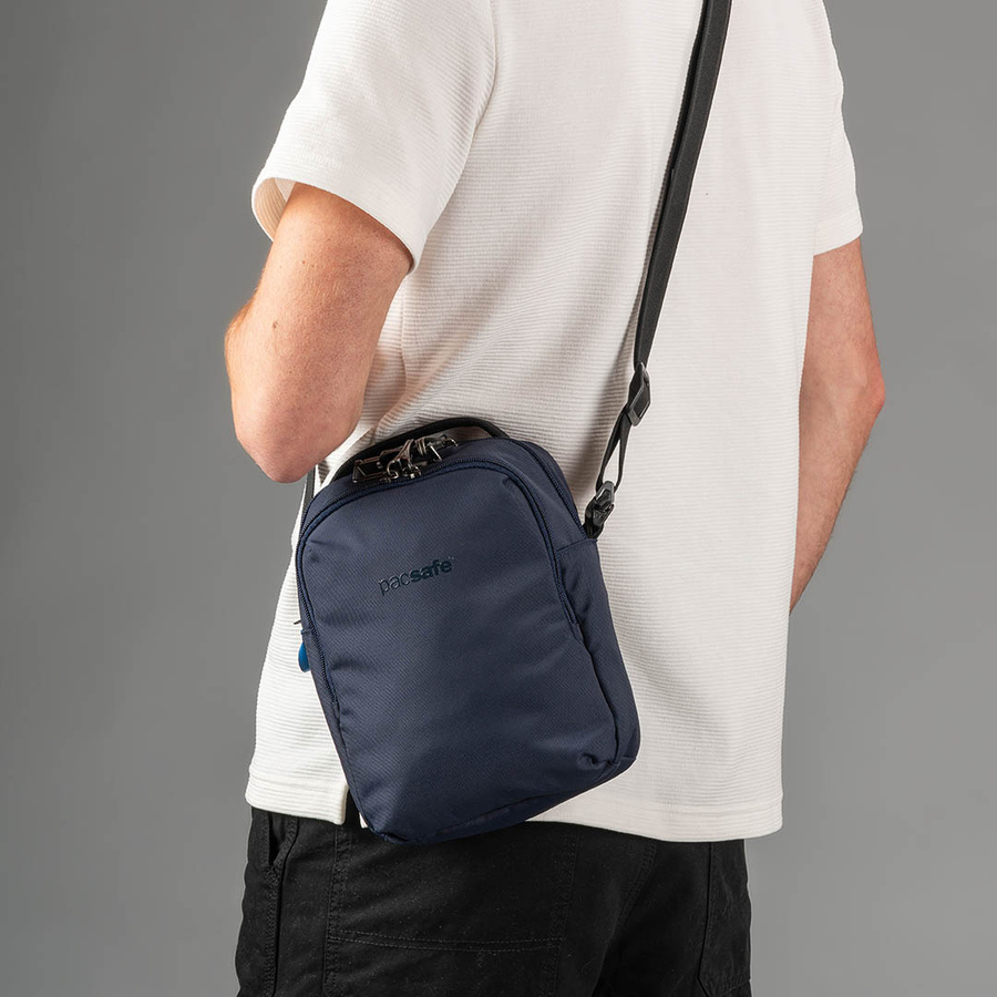Pacsafe V anti-theft city bag - ocean