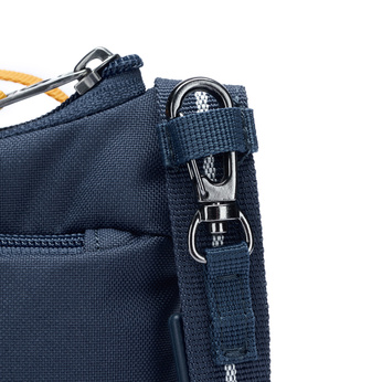 Anti-theft Pacsafe GO shoulder bag - Coastal blue