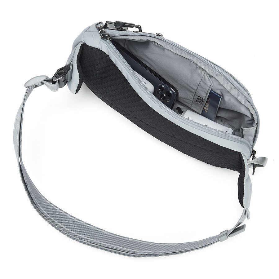 Pacsafe Vibe 150 anti-theft backpack - gray