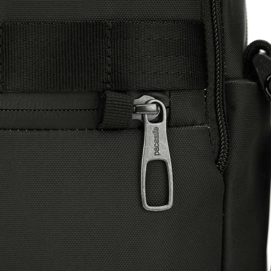 Medium men's shoulder bag / anti-theft messenger bag Pacsafe Metrosafe X vertical crossbody 6 l - Black.