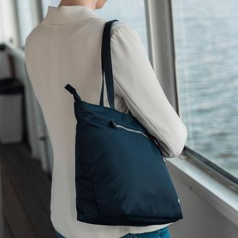 Pacsafe W anti-theft women's bag - navy blue