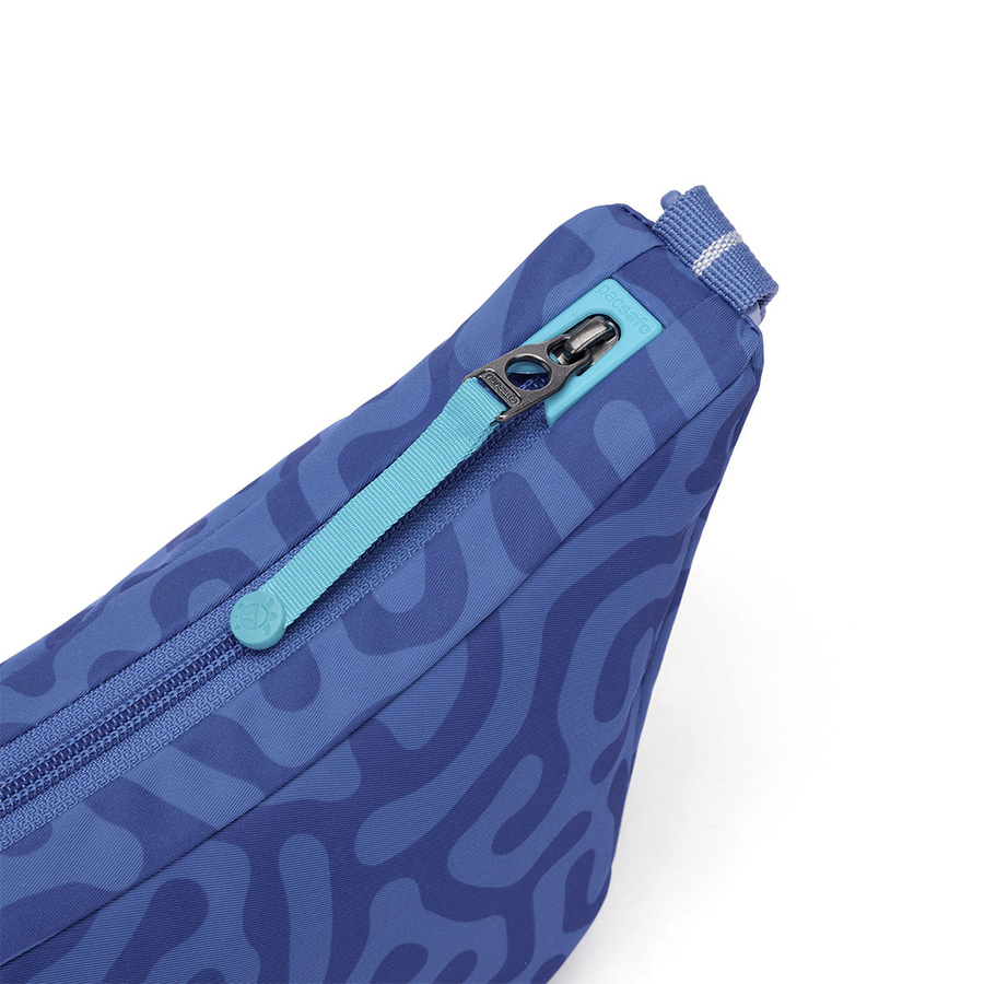 Anti-theft urban bag Pacsafe Go Lunar - cerulean blue