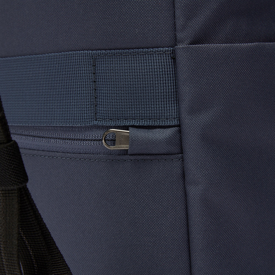 Anti-theft urban backpack Pacsafe Go 25 l - navy blue
