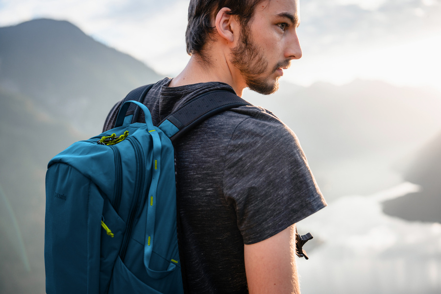 Anti-theft backpack 25l Pacsafe ECO Econyl® - blue