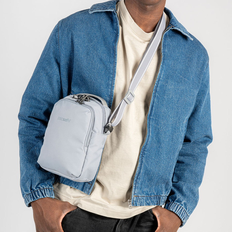Pacsafe V anti-theft city bag - gray