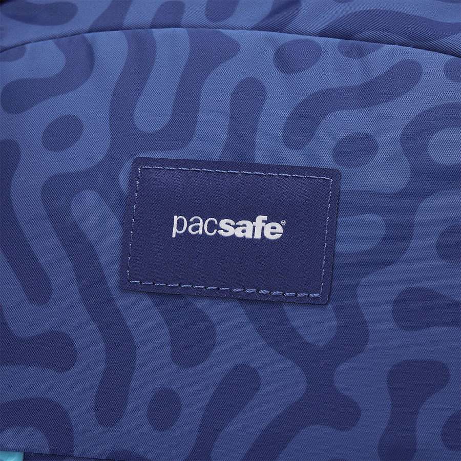 Anti-theft urban backpack Pacsafe Go 15 l - Cerulean Blue
